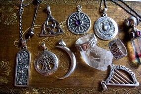 Amulets and talismans to bring good luck and happiness to the home