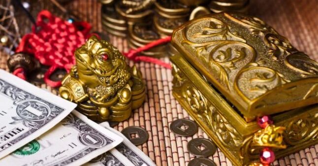 Amulet to attract money to your wallet