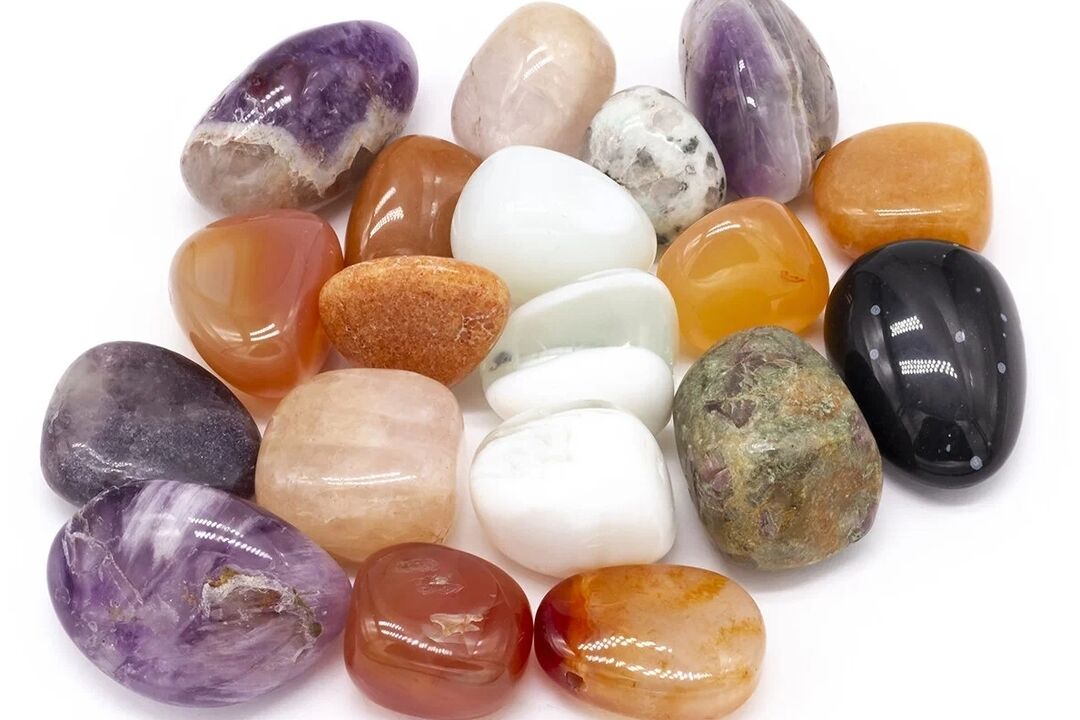 Amulets and amulet stones