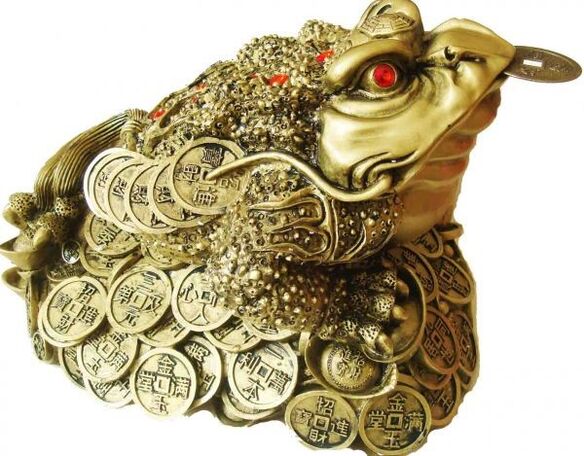 The three-legged toad will bring stable wealth and good luck to your home.