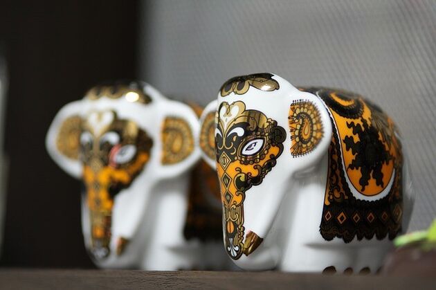 Figurines in the form of elephants bring good luck to careers