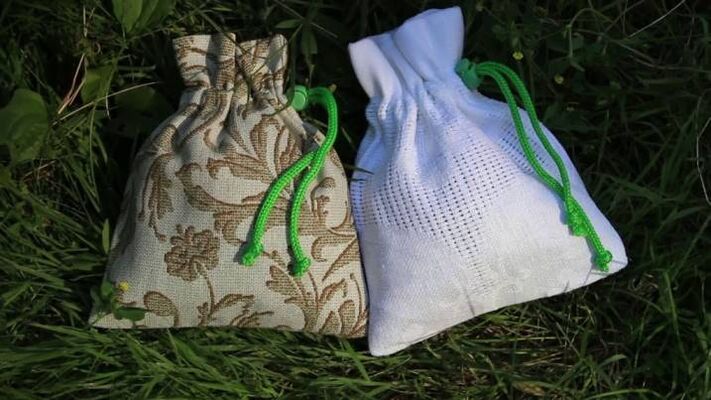 Commercial success with homemade bags with herbs and stones